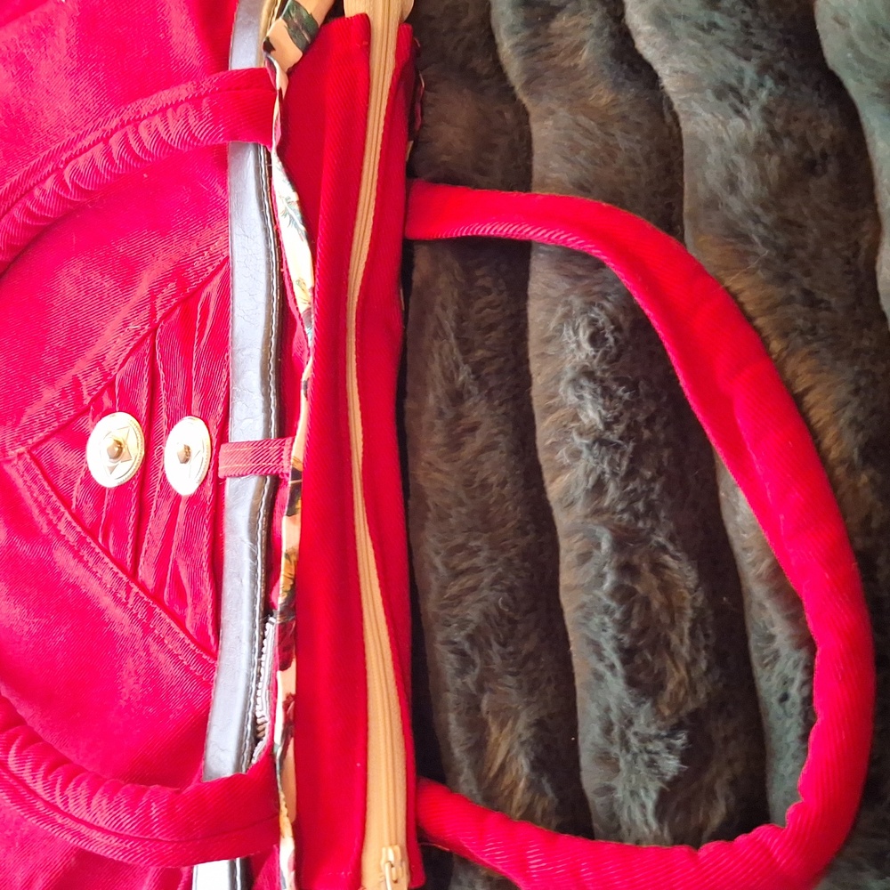 Roughrider Red & Black Belted Women's Jean Bag with Pouch - Picture 3 of 8
